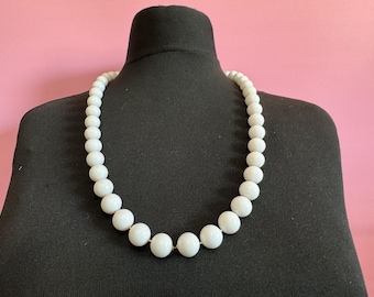 white plastic beaded long necklace,  74cm vintage