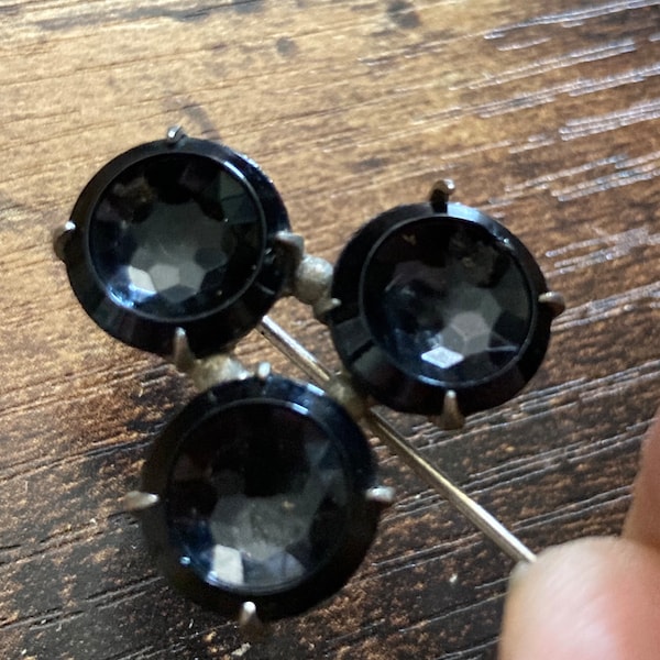 Black trefoil French jet glass Hat flash pin True Art Deco