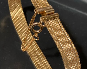 True Vintage pristine gold plated wide mesh flat link bangle bracelet 19 x 1cm old shop stock