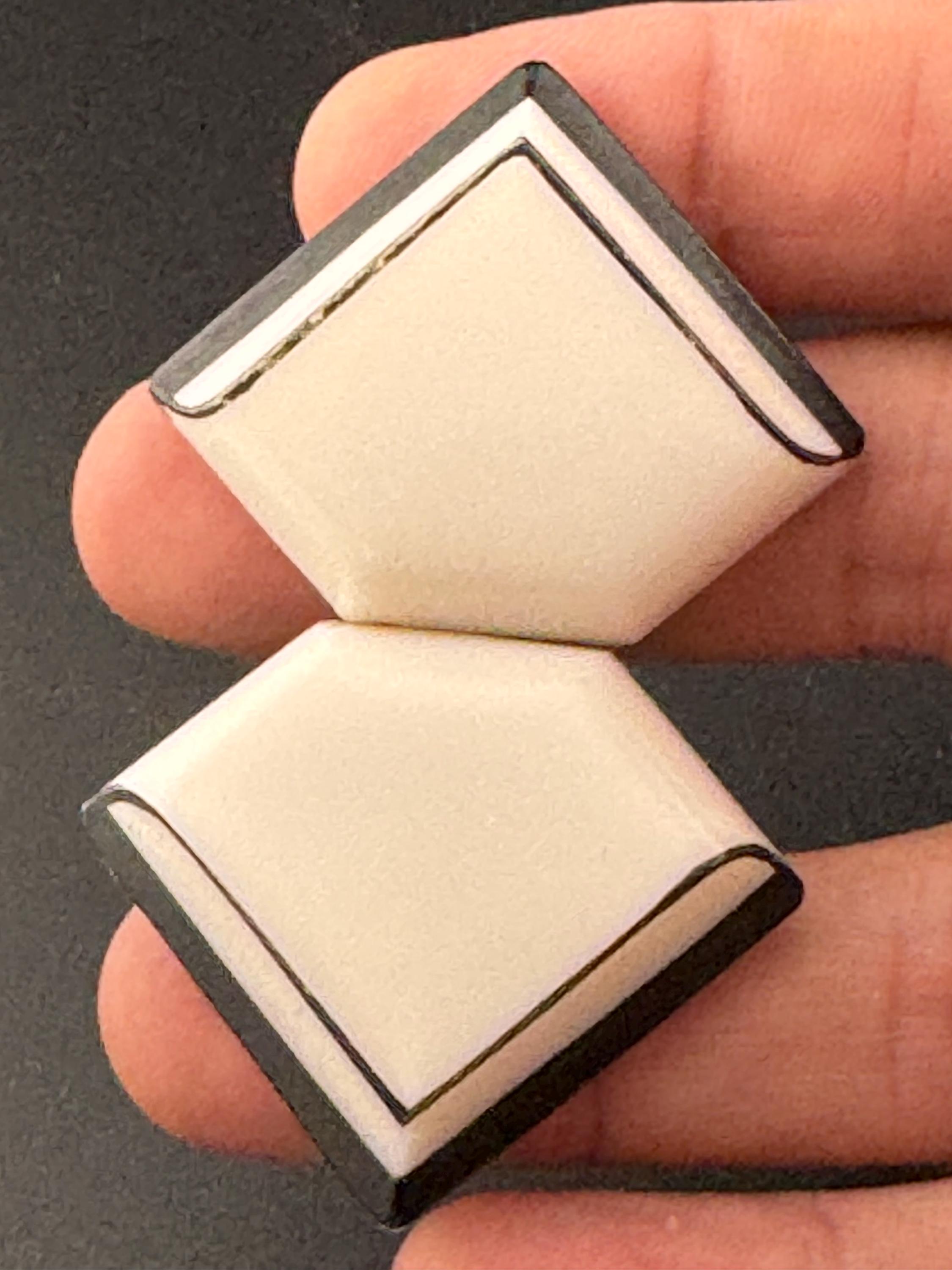 Antique Art Deco Czech Glass Belt Buckle: off White & Black  display picture 1