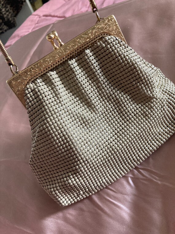 glomesh clutch bolsa