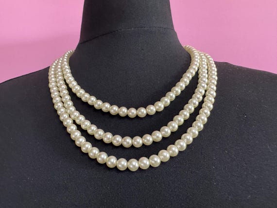 Pearl Necklace: Triple Strand Choker With Diamante Bow (vintage