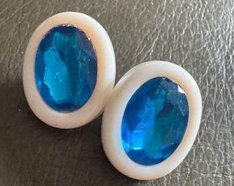 Blue and white plastic clip on earrings: oval 2.5cm vintage kitsch