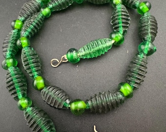 Art Deco Necklace, Green Pressed Glass | Rolled Gold | 43Cm Ribbed Collar, Vintage Antique