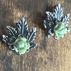 Vintage silver tone pastel blue green roses flower clip on mid century stud earrings