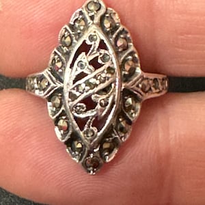 Vintage 925 sterling silver marcasite dress ring size M 6.1 grams