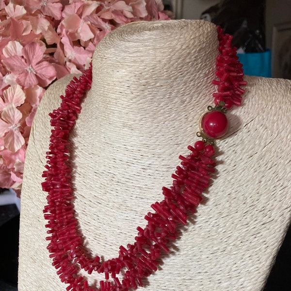 Collier de perles en plastique FAUX corail rouge foncé vintage Stick Branch