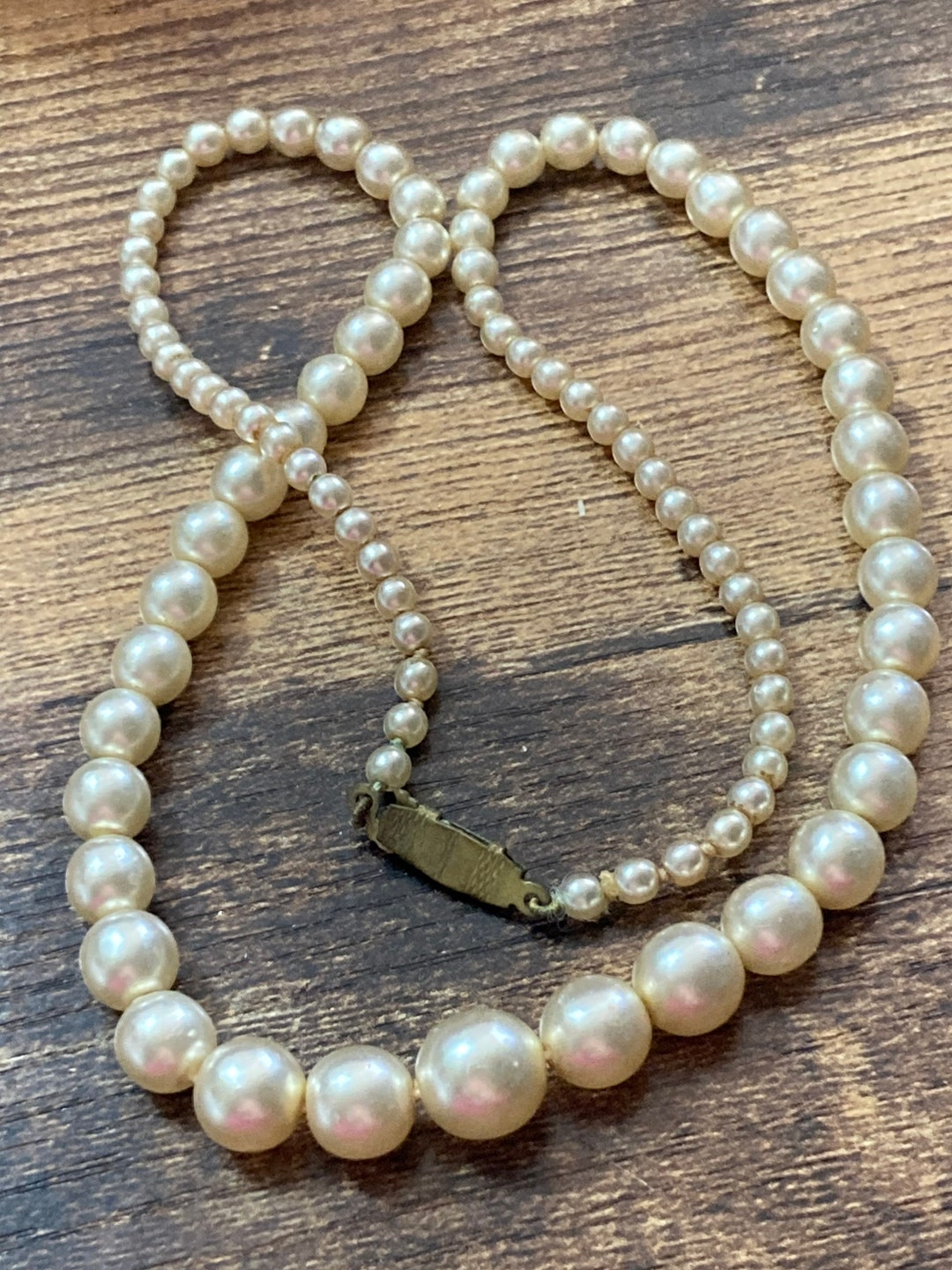 Collar De Perlas Anudadas Ndvdualmente De Mtacón De Crstal Crema