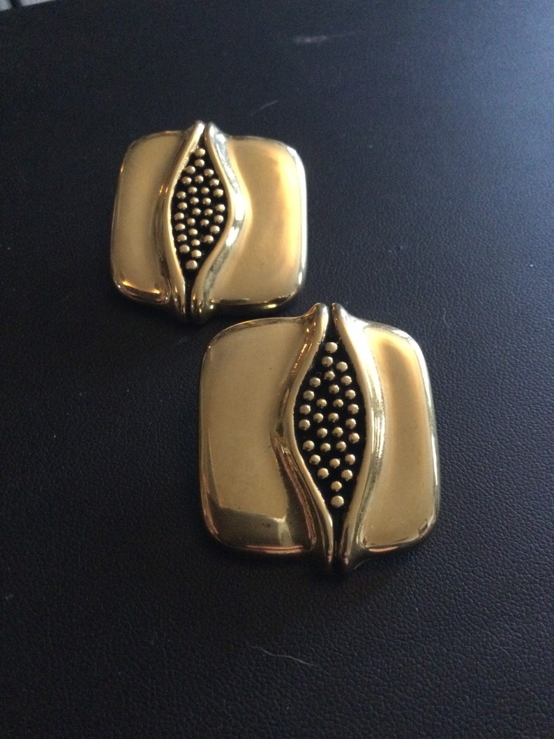 Signed SIDNEY CARRON Paris French designer vintage retro large gold tone modernist minimal square iconic large oversized clip on earrings
