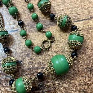 Art Deco czech gold tone brass filigree green ceramic beaded necklace 41cm