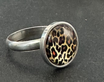 Leopard Print Ring: Adjustable Stainless Steel Bezel Set