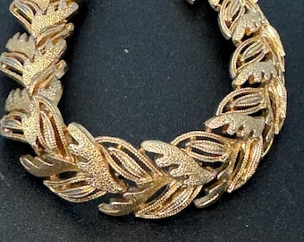 champagne gold textured leaf panel link bracelet, vintage