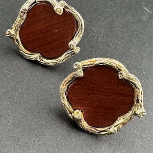 Vintage 1960s Mod Gold Tone Cufflinks: Brown Wood Effect Leather
