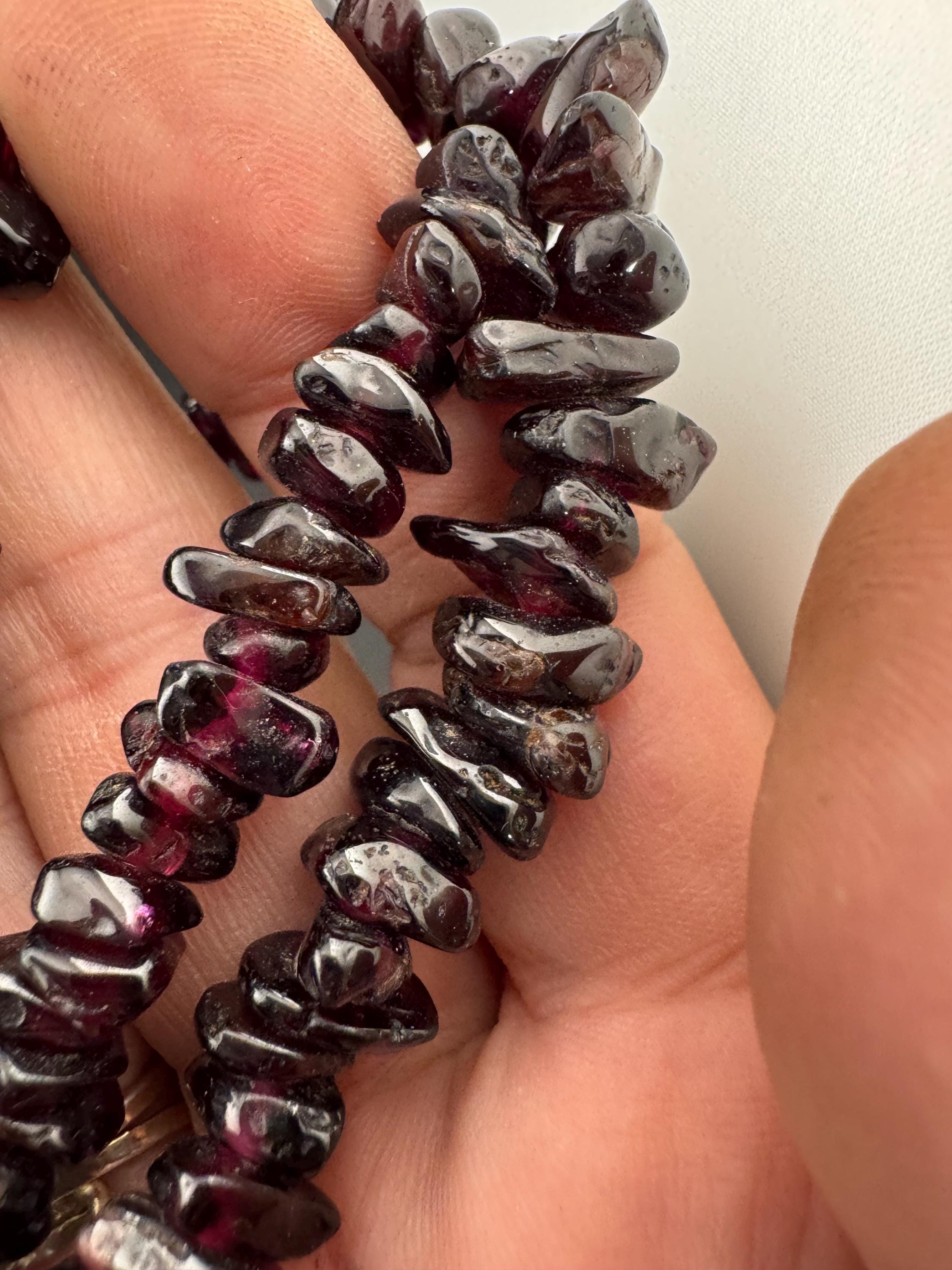 Collier Vintage Perles Fantaisie – Résine Rouge Et Bordeaux – Femme