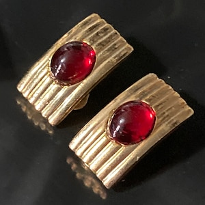 True vintage gold tone red cabochon rectangular clip on earrings, gripoix style genuine period old shop stock
