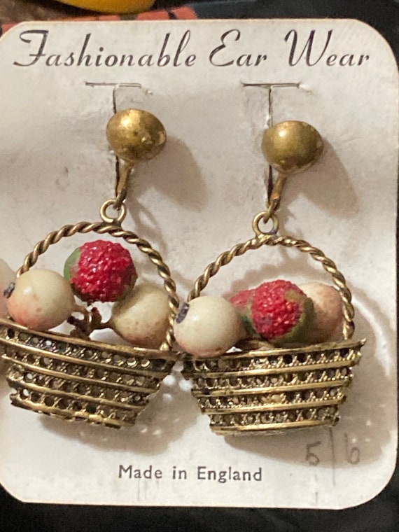 Antique gold tone FRUIT Basket clip on earrings 1… - image 1