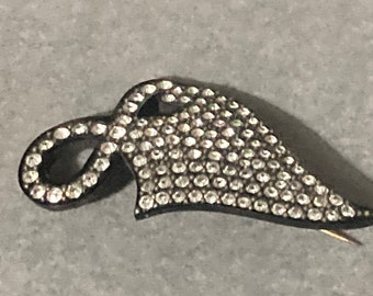 Art Deco hat flash pin diamanté paste early plastic bakelite