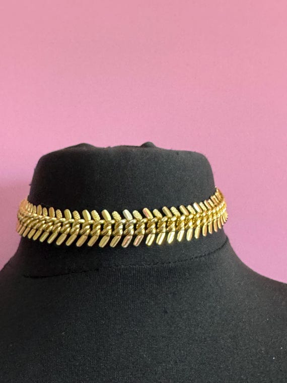 Vintage Gold Tone Choker Necklace: Signed West Germany  display picture 2