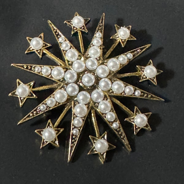 Large faux seed pearl star brooch Victorian Style retro antique gold tone metal