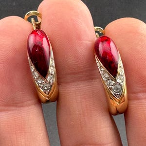 Vintage 1980s Gold tone metallic deep red enamel and diamanté hoop earrings pierced