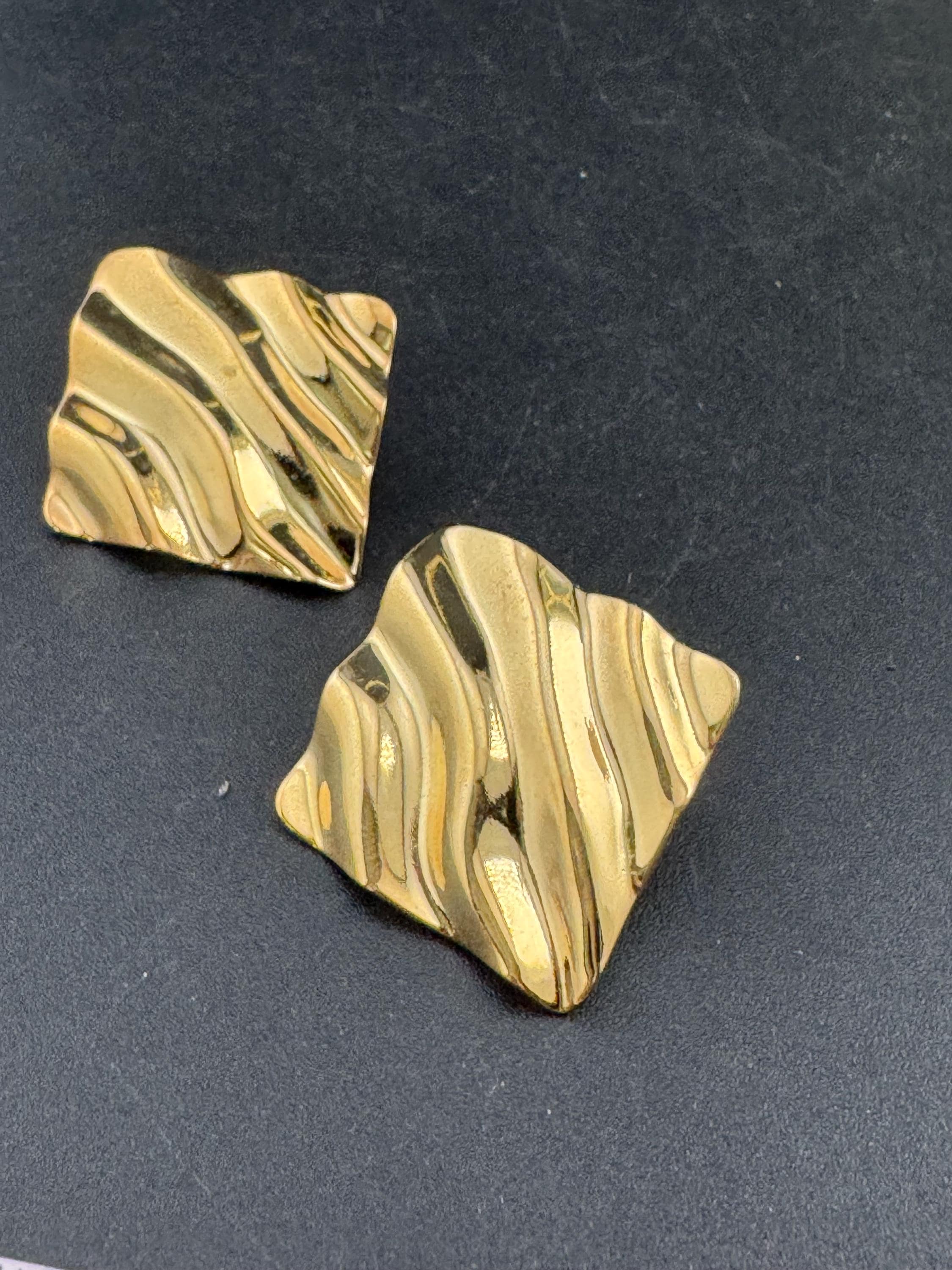 Boucles D'oreilles Percées Métal Doré émaillé - Année 1880 ? - Occasion état Neuf