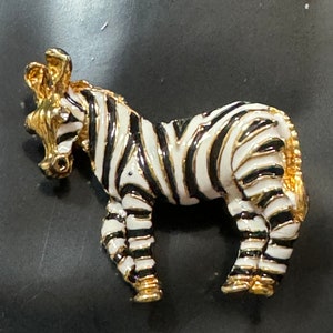 Black and white enamel diamanté eyes zebra Brooch gold tone rhinestone
