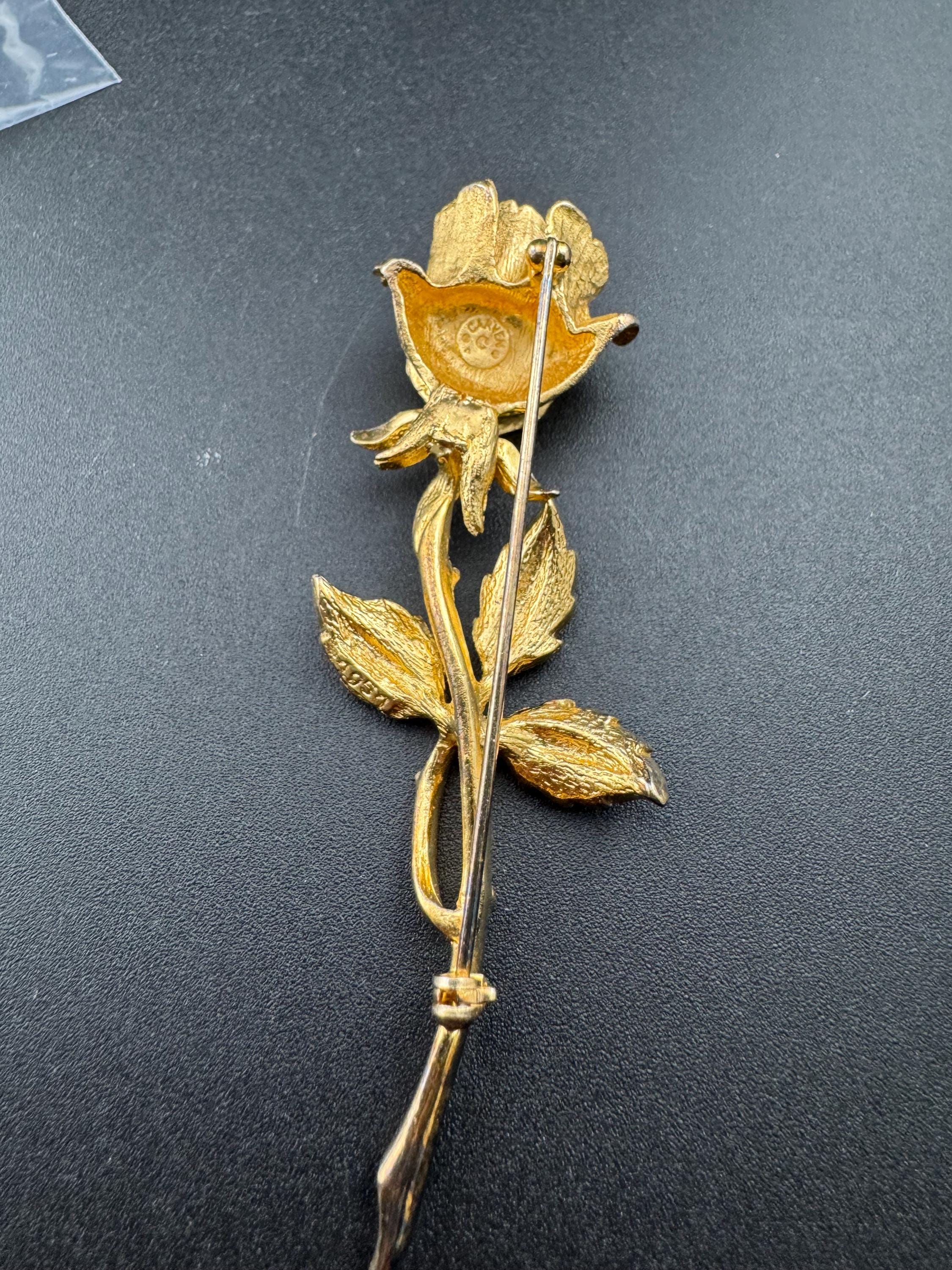 Vintage Carven Paris Brooch: Gold Rose With Emerald Rhinestones