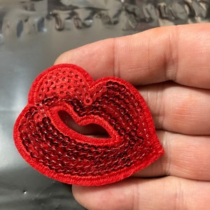 iron on bright red lips sequin patch 5.5 x 4cm sewing applique