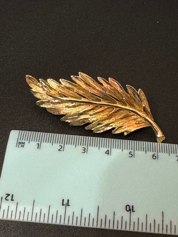 Broche Vintage Dorée Feuille Des Années 80 - Plaqué Or Avec Zircon - Ancienne Broche Métal Doré