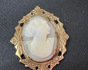 Camée Vintage En Coquillage - Profil De Dame à Sertir - Occasion Bon état