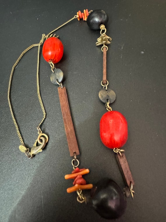 Grand Collier De Perles Rouge En Bois Et Pierres – 90 Cm, Occasion, Style Ethnique