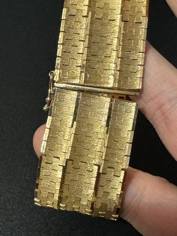 1970s articulated flat 18k gold plated cuff wrap … - image 4
