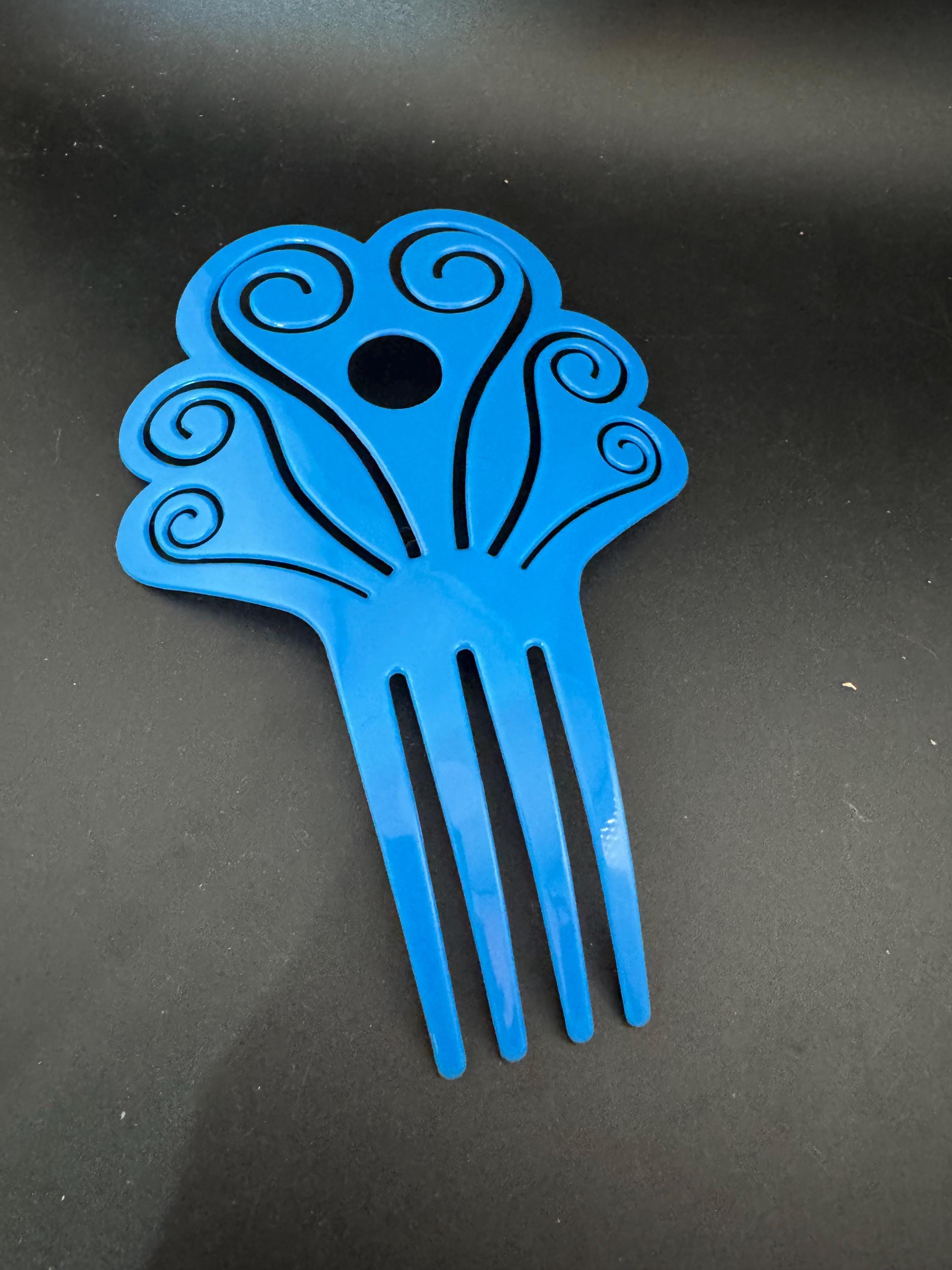 Large Spanish hair comb with blue accents. Vintage Antique Art Deco Large Celluloid Blue Rhinestone Hair Comb  main image 2