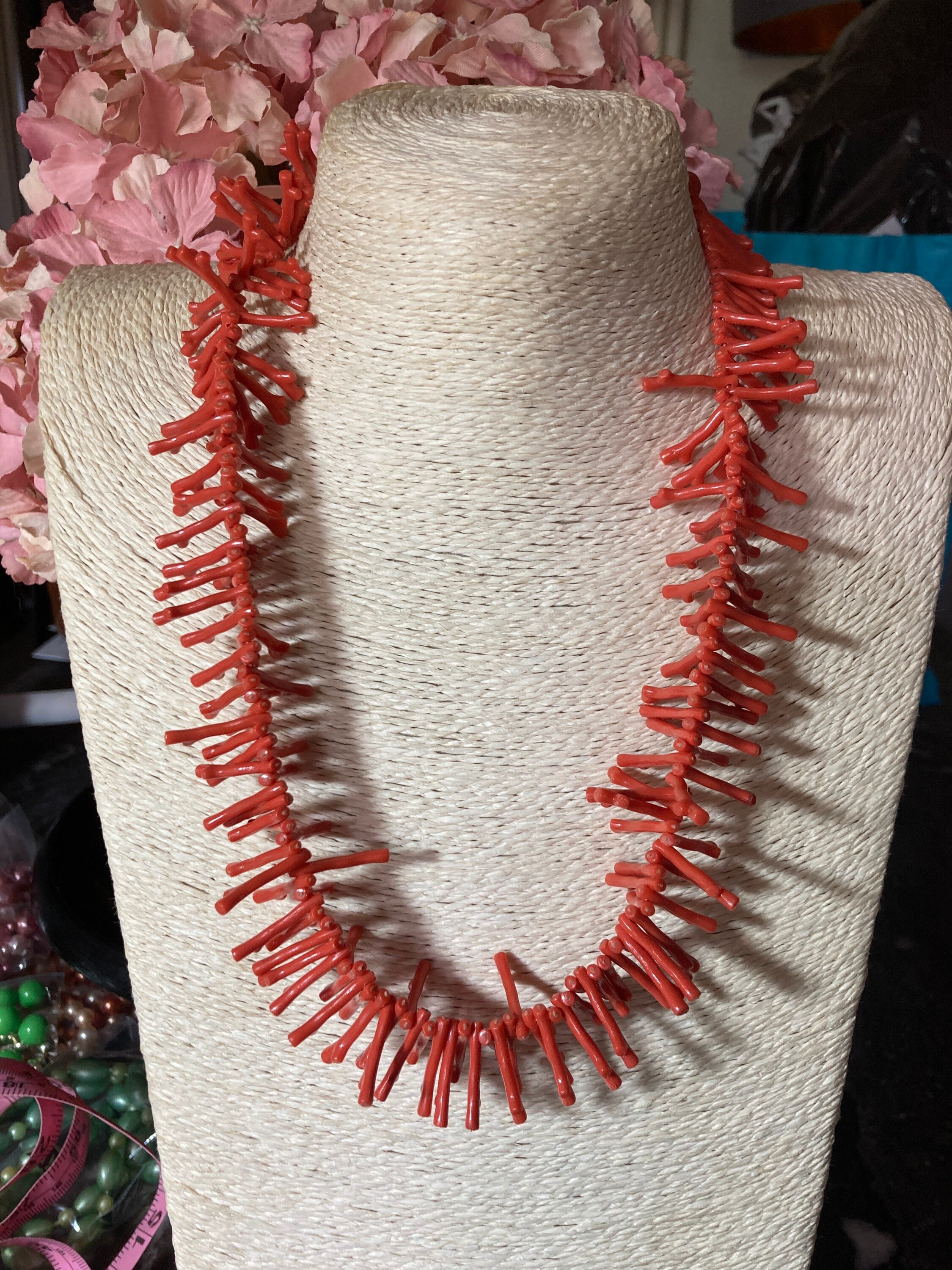 Fake coral necklace deals