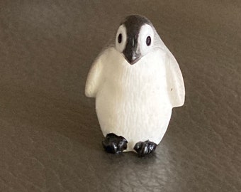 1 x miniature BABY PENGUIN cake toppers decoration Christmas big eyes