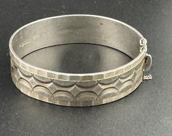 Wide Wrist 1977 Sterling Silver 2.5cm Wide Modernist Bark