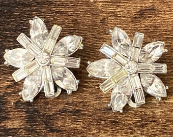 diamanté star Clip On stud Earrings Silver Tone 2cm