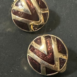 Vintage brown enamel gold tone Clip On Stud Earrings 1980s retro