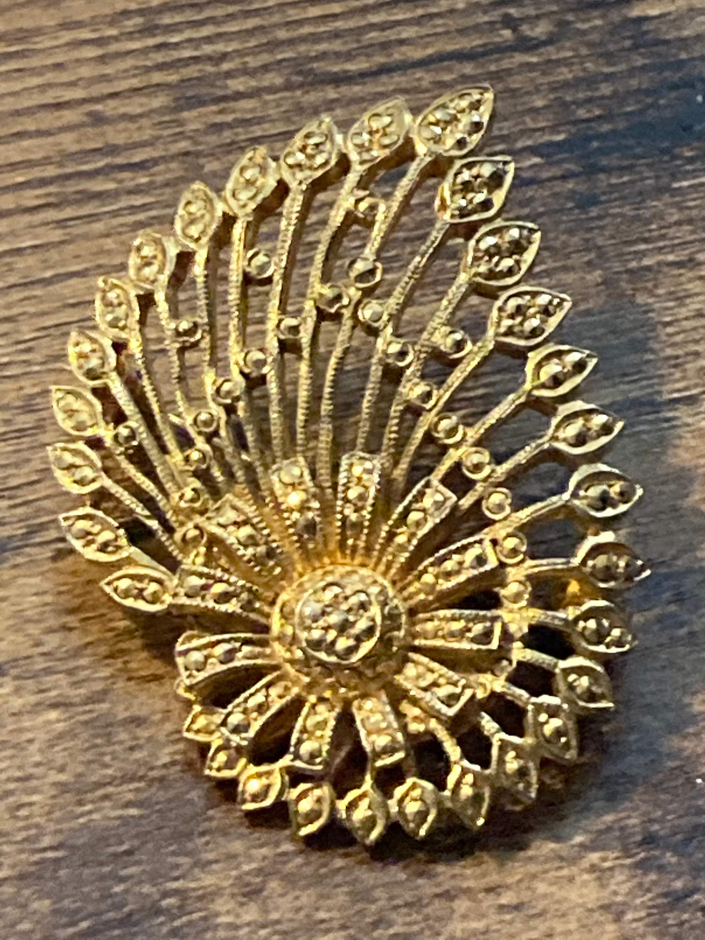 Signed KIGU Vintage Oversized Floral Brooch Gold Tone - Etsy Signed KIGU Vintage Oversized Floral Brooch Gold Tone - Etsy