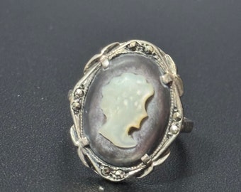 Size N.5 34 grams Vintage 925 sterling silver carved shell pearl cameo ring