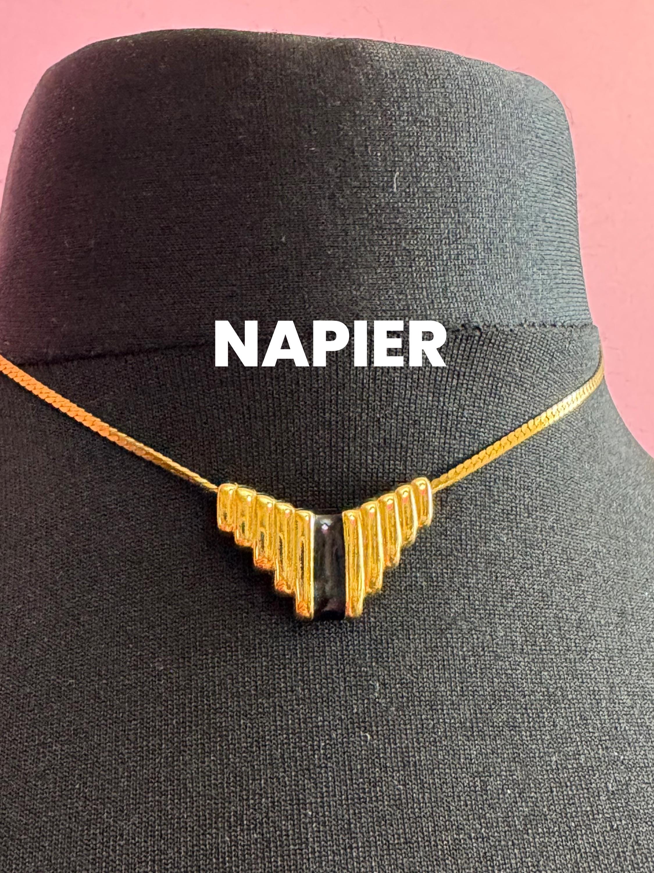 希少！Napier ネックレス NAPIER Black Enamel Choker: Gold Tone Chain, 40cm Signed - Etsy Canada