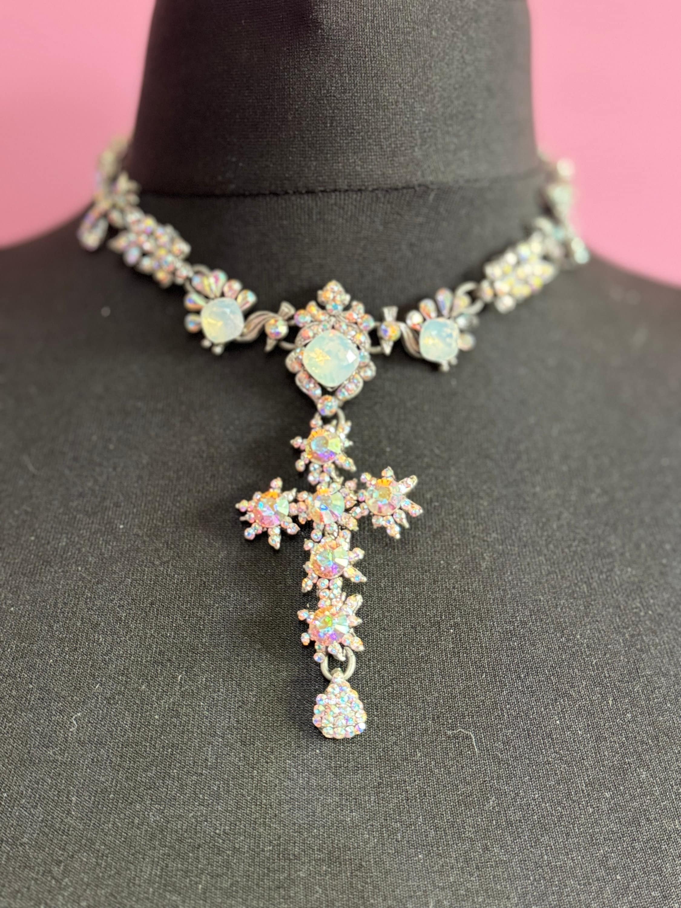 Vintage Designer Rodrigo Otazu AB Aurora Borealis Opaline Vintage Designer Rodrigo Otazu AB Aurora Borealis Opaline