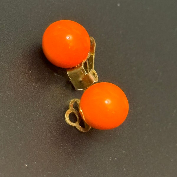 Vintage 1950s 1960s Funky small bright orange round ball stud Clip On Earrings