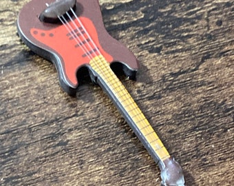 Electric guitar cake topper : decoration dolls house miniature musical instrument for rock guitarist