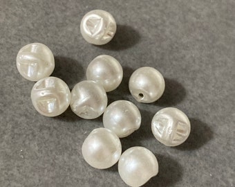 10 x 8mm Kunststoff weiße Perlen kleine runde Knöpfe ideal für Vintage Handschuhe