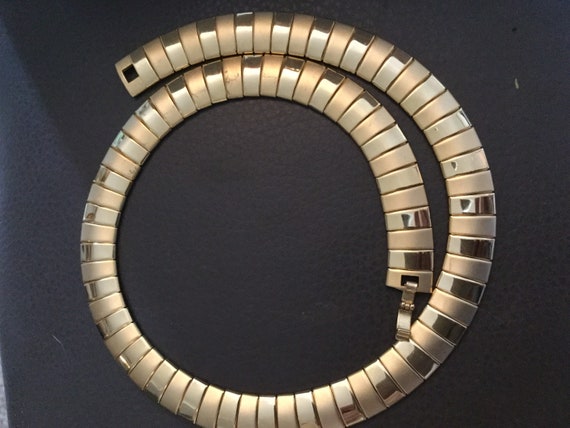 vintage retro chunky 1970s 80s necklace gold tone