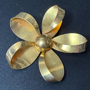 Oversized XL 7cm mid century floral large flower brass brooch vintage broach