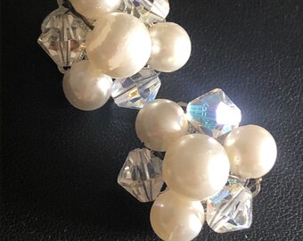 Vintage 1960s clear and white cream pearl floral glass beaded Cluster Clip On Earrings