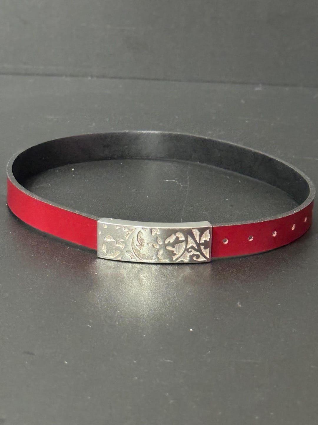 ケンゾーのサイン入りスターリングシルバーリーフチョーカー