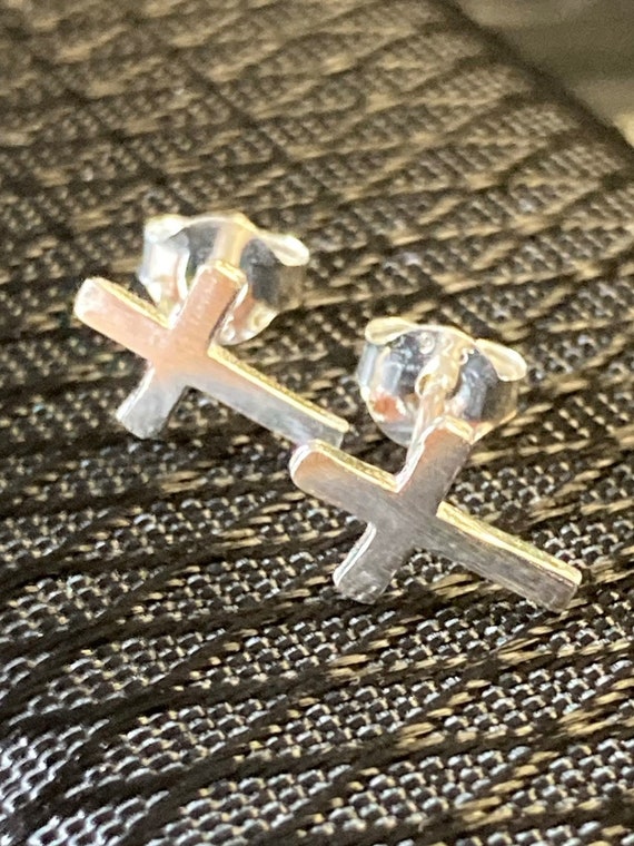 Retro 925 sterling silver CROSS stud earrings - image 1